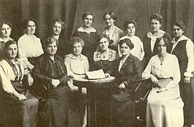 Frauenreichskomitee 1917.jpg