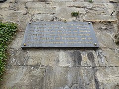 Edward III plaque in Salisbury.JPG