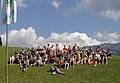 Pfarrjugend Tiengen, in Hintergrund das Firstgebirge