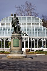 Statue of William Henry Seward in Volunteer Park