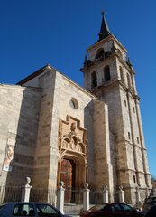 Fachada de la Catedral-Magistral / Facade of the Cathedral