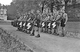 Bundesarchiv Bild 133-151, Worms, Fanfarenkorps des Jungvolkes.jpg