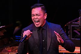 Jose Llana at Lincoln Center's "American Songbook" (46912453722).jpg