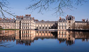 Palace of Fontainebleau 009.jpg