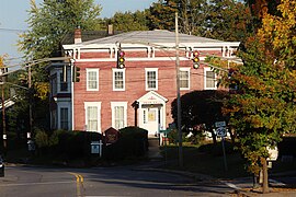 Union Hall Inn in Johnstown, New York.jpg