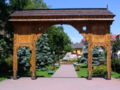 Polski: Brama Szeklerska przed Placem Petofiego English: Szeklers' Gate at the entrance of Petofi Square