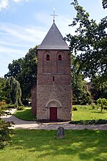 Thumbnail for File:Toren en ingang Bartholomeuskerkje Beek-Ubbergen Provincie Gelderland.jpg