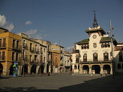 Plaça de la Vila i Ajuntament.