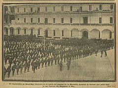 1917-04-11, La Mañana, El regimiento de Wad-Rás formado en el patio del cuartel de la Montaña, durante la revista que pasó ayer á las fuerzas Su Majestad el Rey, Pío.jpg