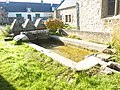 Le lavoir (ancienne fontaine) de la chapelle Saint-Fiacre