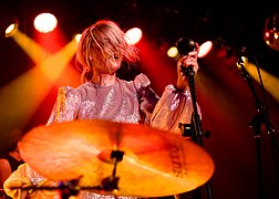 Alison Sudol @ Moroccan Lounge 08 02 2019 (48501380892).jpg