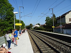 Gare-beaucroissant-quais-voies.jpg