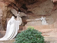 Gaudí-Rosario Monumental de Montserrat.jpg