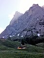 Postbus zur Grossen Scheidegg nähe Lauchbühl mit Wetterhorn