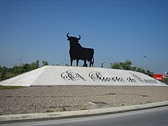 El Toro de Osborne en casa - panoramio.jpg