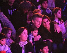 Mauricio Macri llevó a su familia al "Polo Circo" de la Ciudad (7591660688).jpg
