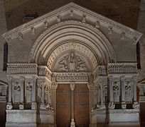 St. Trophime, Church, Portal