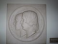 Relief Clara und Robert Schumann, Ausstellungsstück