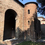 Palazzo di Teodorico - esterno 2.jpg