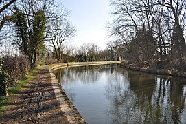 Grand Union Canal - Curve - geograph.org.uk - 2300474.jpg