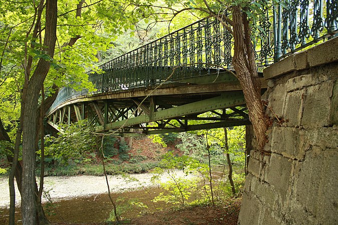 6: Albrechtsbrücke, a pedestrian bridge crossing the river Schwechat in Baden, Lower Austria (Niederösterreich). User:K@rl