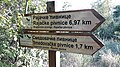 wikimedia_commons=File:Guidepost_Smedovacke_pivnice_1,7_km.jpg