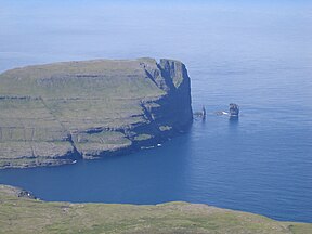 View towards Risin og Kellingin