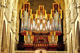 Pipe organ, by Gerhard Grenzing and Simon Platt (20th-century).