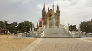 St.patrick's cathederal and Christ the King Monument.jpg