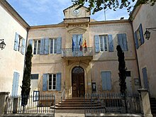 Mairie - Vallabrègues.JPG