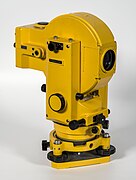 Teodolito Topcon GTS-1 (1).jpg