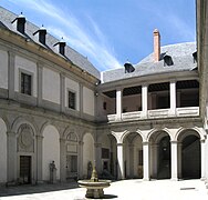 Patio de armas.