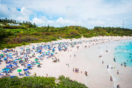 Una vista panorámica de Horseshoe Bay Beach en Southampton Parish Bermudas.