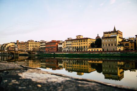 Firenze Italia 10 ottobre 2019 Vista dell'edificio storico nelle strade di Firenze la sera