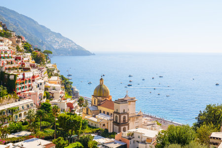 Splendida vista sulla città di Positano, sulla costa amalfitana in Italia