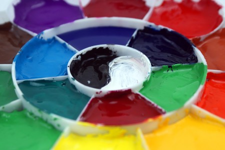 Filled with a variety of paint palette£¬colorful