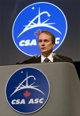 Former astronaut Steve MacLean addresses a news conference after being named the new head of the Canadian Space Agency. 