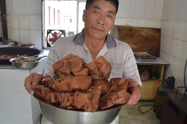 河南老家夏天最爱吃这锅肉 你能吃几斤