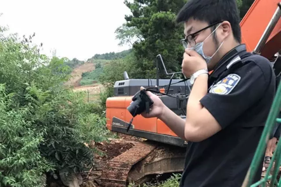 Hundreds of tons of dead pigs unearthed in Zhejiang raising concerns about pollution