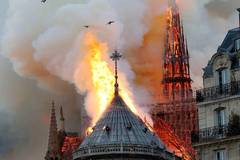 Huge fire breaks out at Notre Dame Cathedral