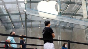 Apple to shut some US stores again due to rising Covid-19 cases