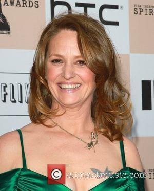 Melissa Leo Curses On Air As She Takes Home Best Supporting Actress Oscar