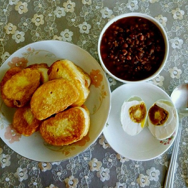 鴨蛋煎饅頭