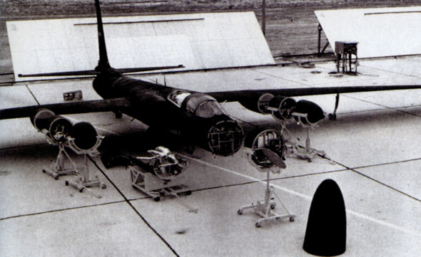 U-2偵察機展示圖，注意卸下的機頭部件