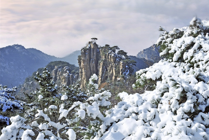 雪中蒙山鷹窩峰