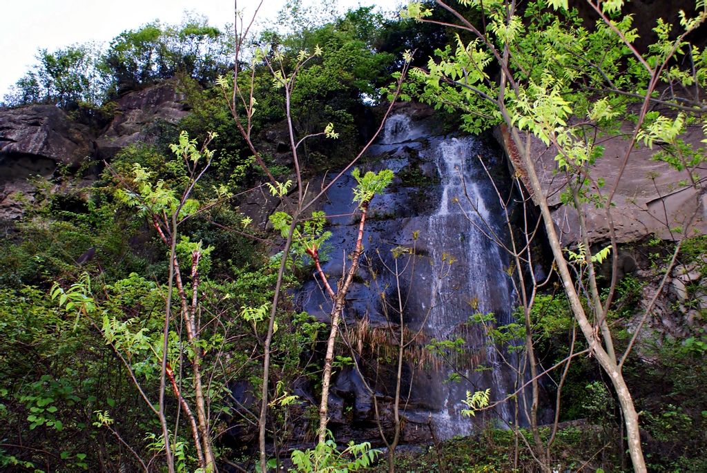 鹿鳴村(四川巴中通江縣瓦室鎮鹿鳴村)