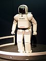 Робат-гуманоід ASIMO (вытворчасць Honda)