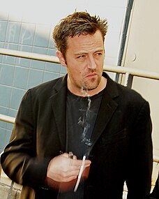 Matthew Perry interpreta Chandler Bing