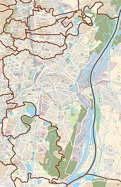 Mapa konturowa Strasburga, w centrum znajduje się punkt z opisem „<em lang="fr">Université Strasbourg I</em>”