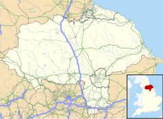 Mapa konturowa North Yorkshire, na dole nieco na prawo znajduje się punkt z opisem „Selby”